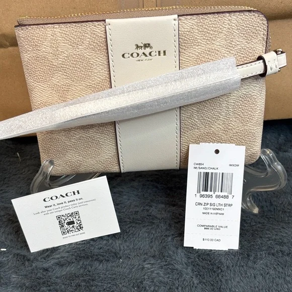 Coach Cream and Tan corner leather monogram Wristlet nwt! - Picture 3 of 5